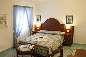 Isolabella Hotel เวนโตเตเน ภายนอก รูปภาพ